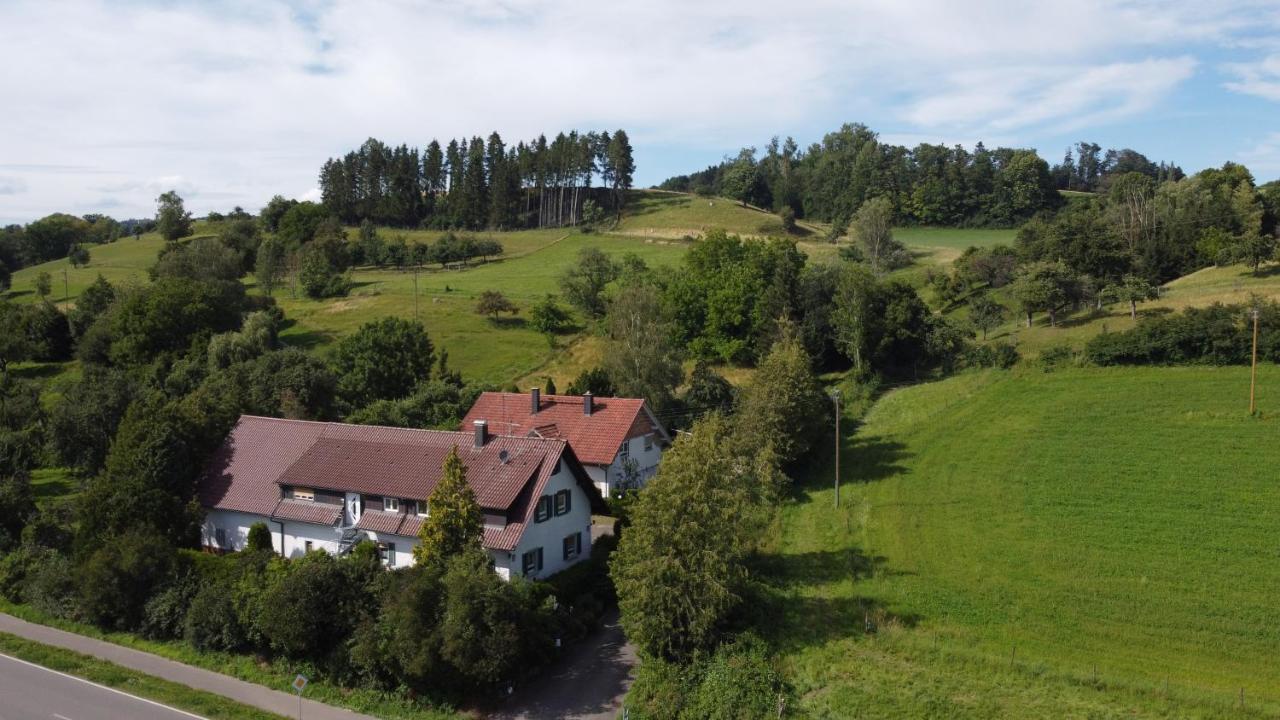 Ferienwohnung Hobbyhof Deggenhausertal Exterior photo